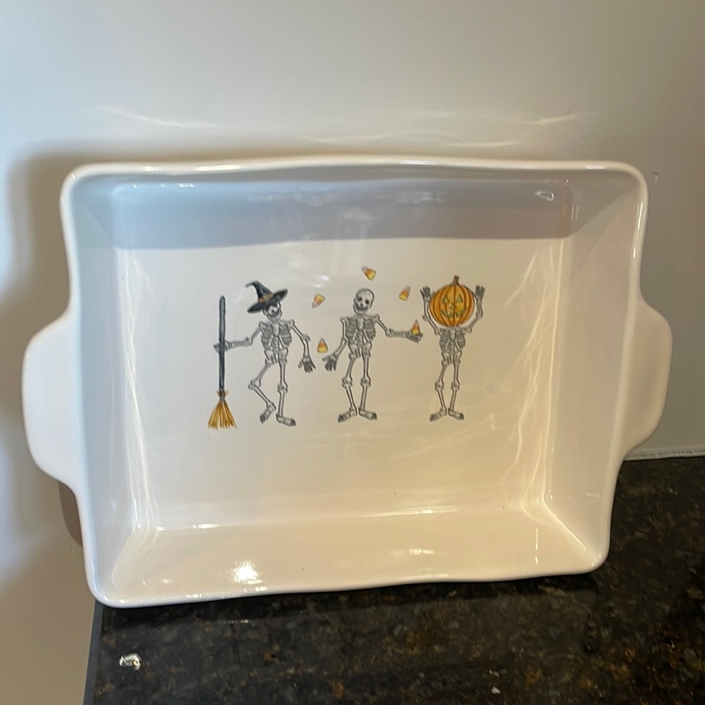 Rae Dunn - TRICK OR TREAT - baking dish